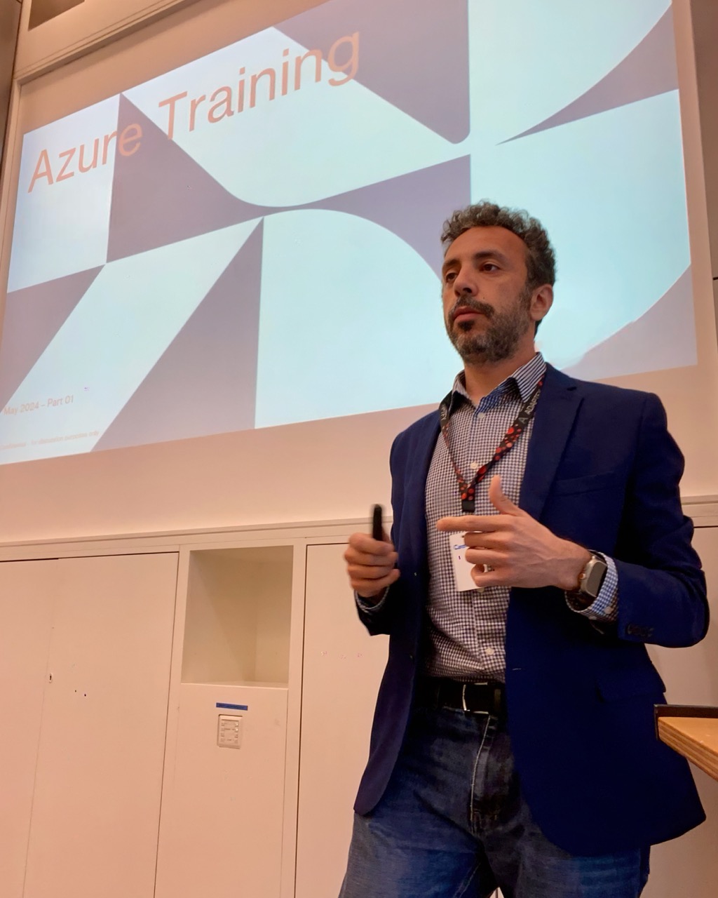 Carlo Sacchi durante un training su Azure